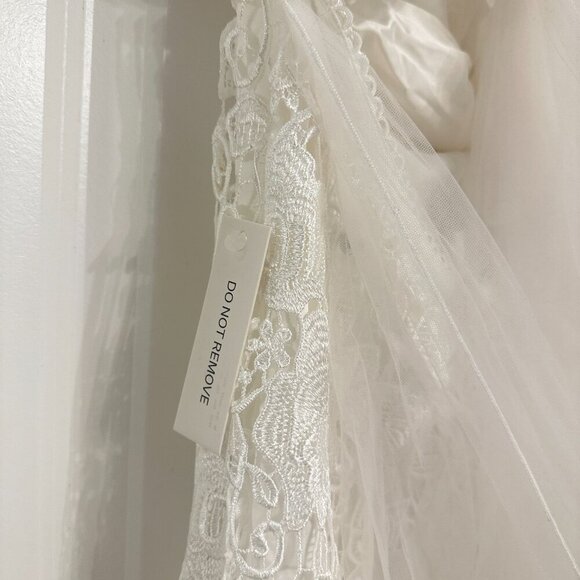 FOR LOVE & LEMONS Lace Mini Dress with Tulle Overlay in White Size Small NWT - Picture 10 of 11